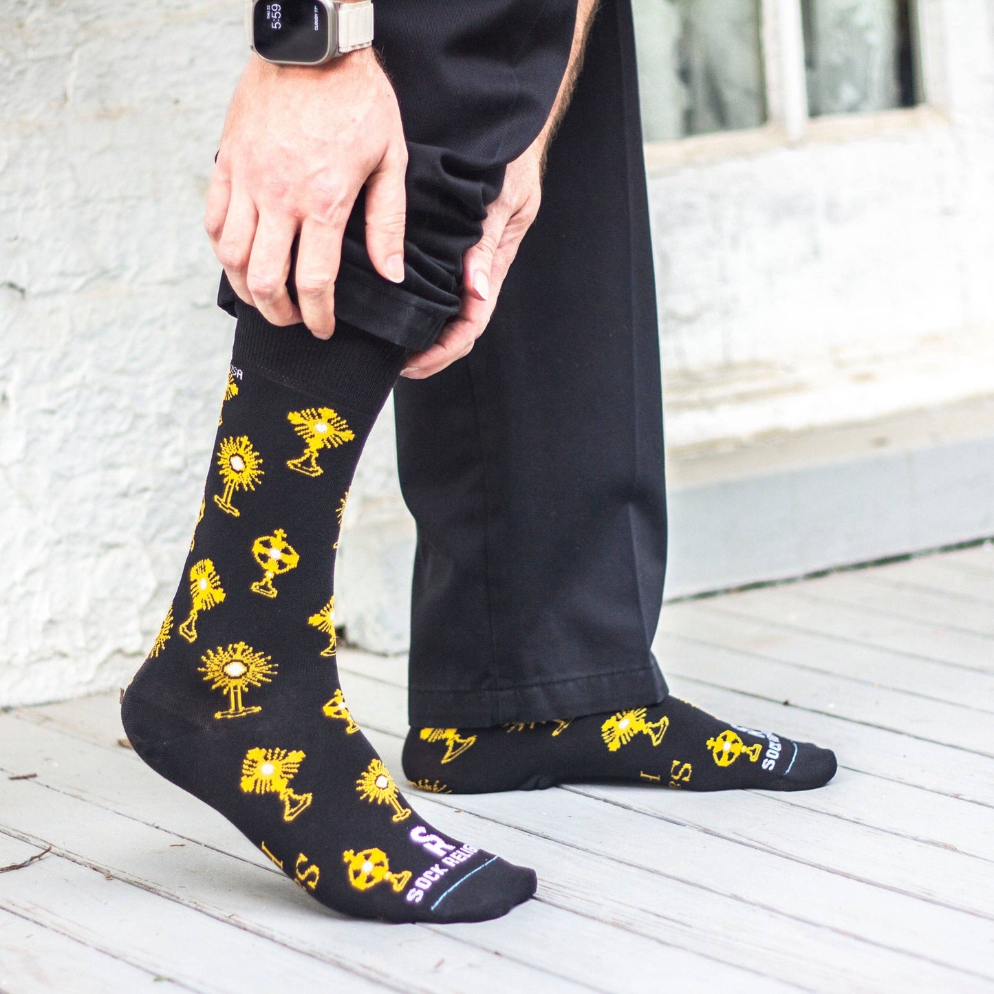 Monstrance Adult Socks